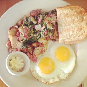 mother's bistro and bar